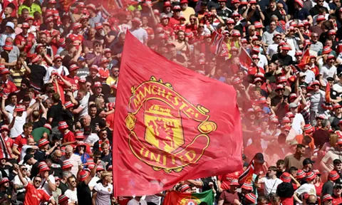 Cơn ác mộng đã xuất hiện ở Old Trafford