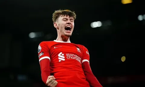 "Conor Bradley thật phi thường"