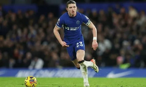 Tottenham chốt giá khủng mua Gallagher