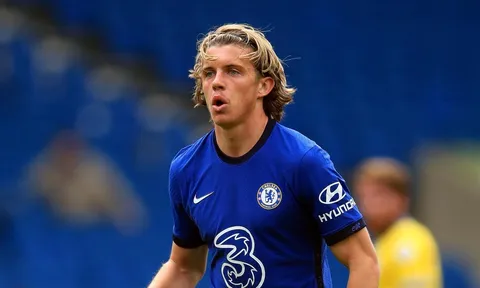 Ferdinand khuyên Newcastle mua sao trẻ chất lượng của Chelsea
