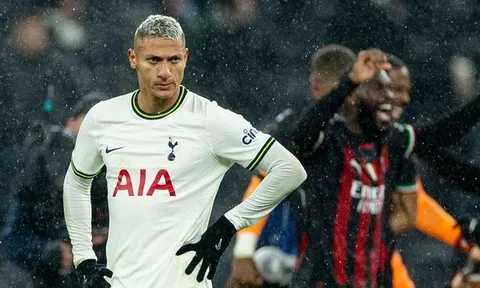 Conte: "Richarlison không chỉ trích tôi"