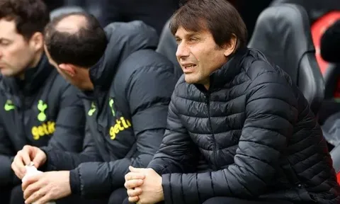 Conte thay Klopp dẫn dắt Liverpool?