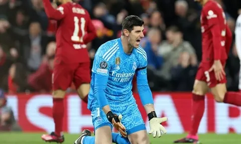 Pepe Reina nêu cầu thủ xứng giành QBV 2022 thay vì Benzema