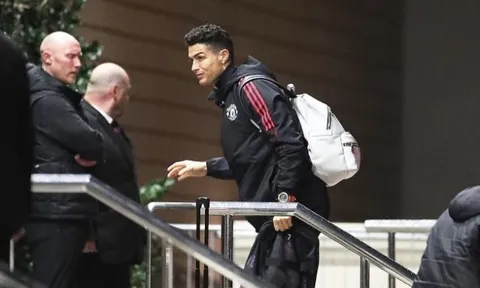 Cristiano Ronaldo báo tin vui cho Ralf Rangnick trong trận ra mắt Man Utd
