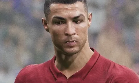 Cristiano Ronaldo như Bá tước Dracula trong PES mới