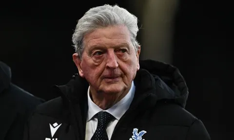Crystal Palace có nên sa thải HLV Roy Hodgson?