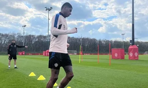 Cú hích Rashford xuất hiện tại Man Utd