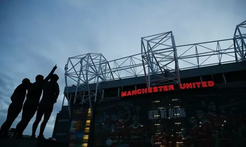 Cú lừa sắp xảy ra ở Old Trafford?