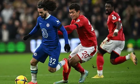 Man Utd thực hiện cú 'lườm rau gắp thịt' với Cucurella?