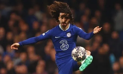 Cucurella không xứng đáng với giá 65 triệu euro