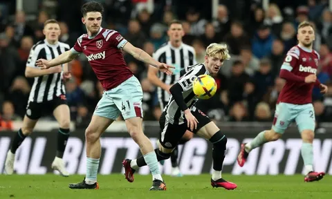 Cuộc chiến trụ hạng khó đoán ở Premier League