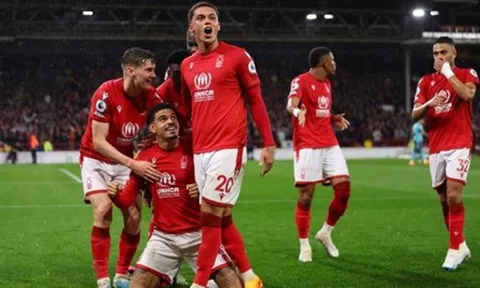 Cuộc đua trụ hạng Premier League 'căng như dây đàn'