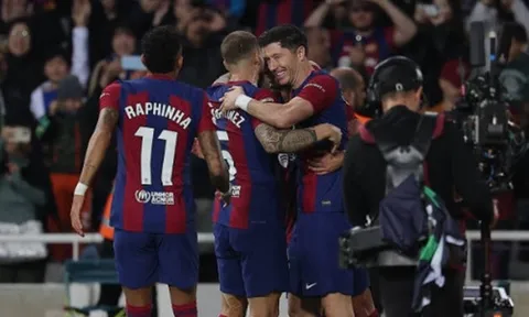 Cứu tinh Lewan giúp Barca thoát thua nhược tiểu