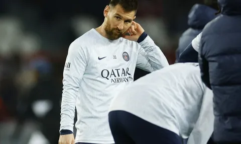 Cựu tuyển thủ Pháp: 'Cổ động viên PSG xúc phạm Messi'