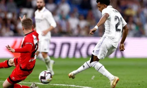 Real thắng nhọc trong ngày vắng Vinicius