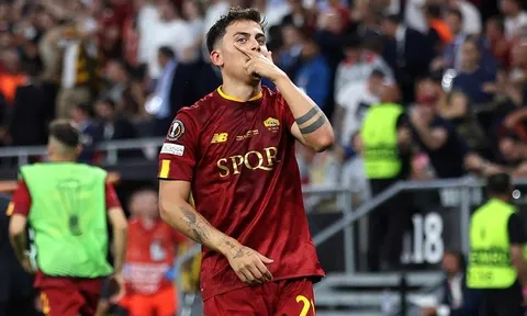 Nhìn gương Coutinho, Dybala hãy ở lại Roma