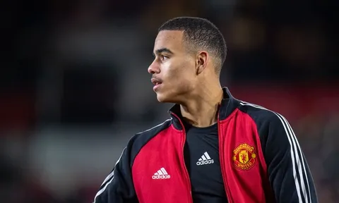 Man Utd thảo luận nội bộ, Greenwood đường về xa xôi