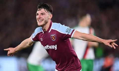 Xác nhận: M.U thâu tóm Declan Rice ngay ở chợ Đông, với một điều kiện
