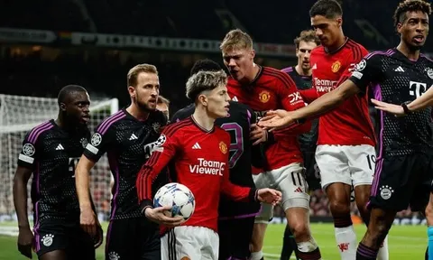 Đá quá gắt, Garnacho khiến Harry Kane nổi quạu