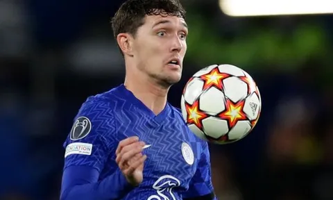 Đá tảng đề nghị rút ngắn hợp đồng, Chelsea bối rối