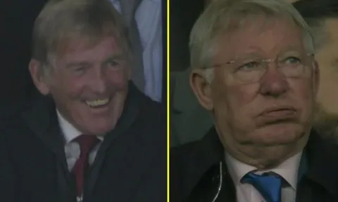 Khi Sir Alex rầu rĩ, 1 người khác cười tươi rói trên khán đài Old Trafford