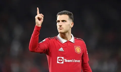 Xác nhận ưu tiên của Man Utd ở vị trí hậu vệ phải