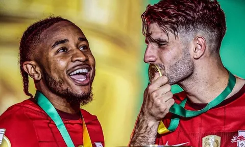 Dàn sao rời Leipzig với giá khủng