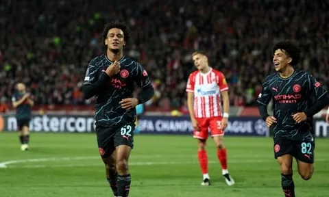 Cậu bé nhặt bóng giúp Man City toàn thắng ở vòng bảng