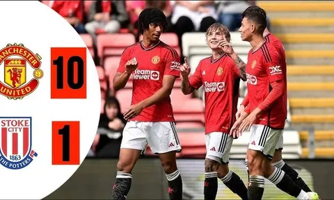 Dàn sao trẻ Man Utd thắng hủy diệt 10-1