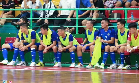 Dàn tuyển thủ futsal Việt Nam bất lực trước CLB Sài Gòn