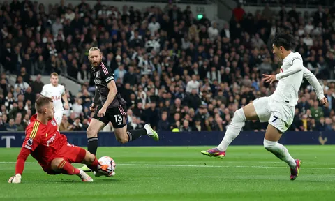 Đáng sợ Tottenham