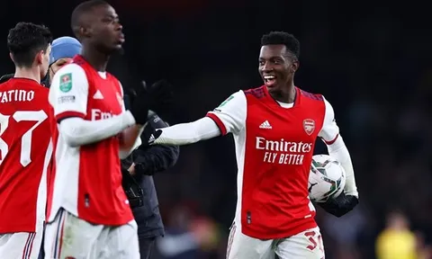 Darren Bent chỉ rõ cầu thủ không đủ tốt ở Arsenal