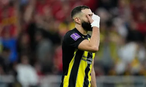 Darren Bent khuyên Arsenal bỏ qua Benzema, chiêu mộ tiền đạo Premier League