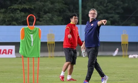 Đấu Iraq, HLV Troussier ban bố 1 lệnh cho tuyển Việt Nam