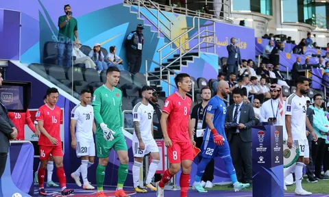 Đấu Việt Nam, báo Indonesia chỉ ra điều khiến HLV Troussier lo sợ