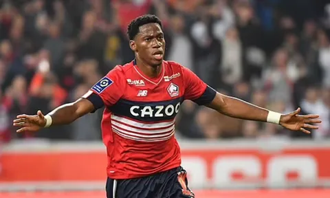 Man Utd, Chelsea tranh sát thủ khuynh đảo Ligue 1