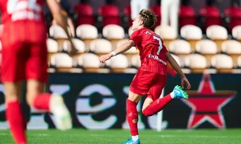 Haaland 2.0 bắn tín hiệu cho ông lớn Premier League