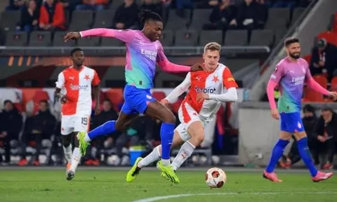 Đè bẹp Slavia, AC Milan hiên ngang vào tứ kết Europa League