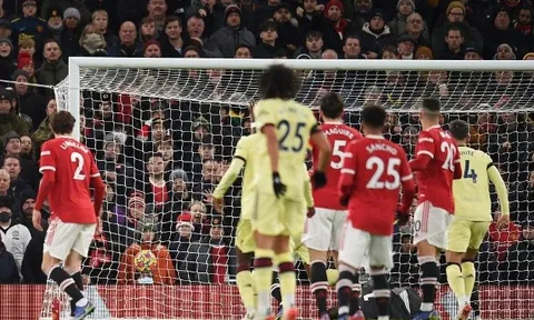 Arteta đồng quan điểm với Carrick về bàn thắng của Smith Rowe
