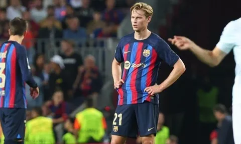 Gặp M.U, Xavi khẳng định phũ phàng về De Jong