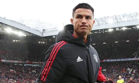 Để Ronaldo dự bị là quyết định đúng nhưng sai thời điểm