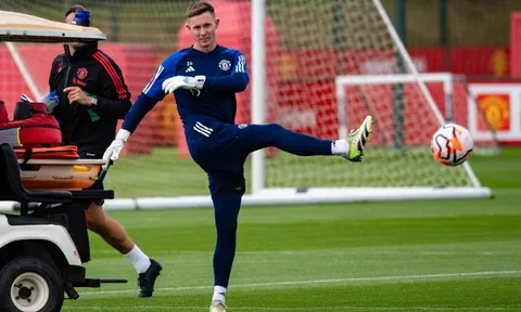 Dean Henderson tiến hành kiểm tra y tế, bến đỗ bất ngờ