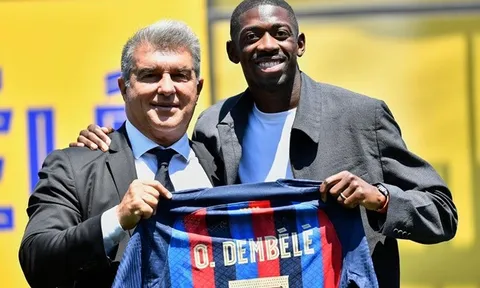 Laporta nói thẳng về tương lai bom tấn Barcelona