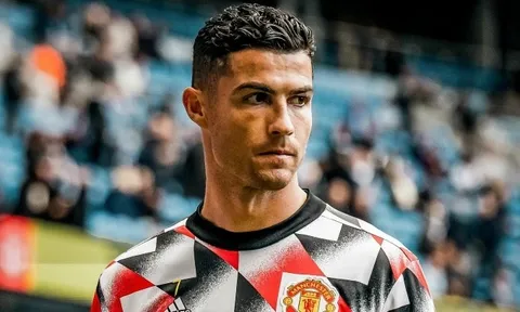 Đến lúc Ronaldo nên tận hưởng cuộc sống