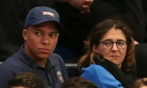 Đến Real Madrid, Mbappe phải sa thải mẹ ruột