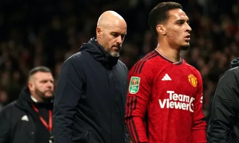 Dẹp 2 "loạn tin", Ten Hag tiếp tục tiến lên cùng Man United