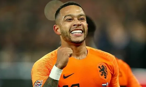 Depay gặp Xavi, chốt tương lai
