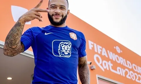 Depay lên tiếng về khả năng rời Barca