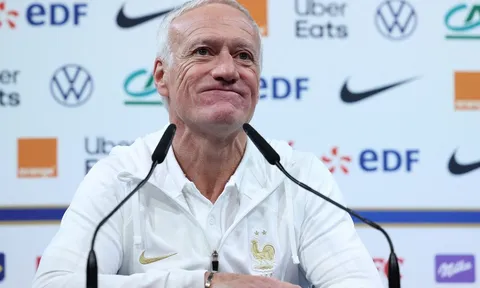 Deschamps lên tiếng về chiếc băng thủ quân tuyển Pháp của Mbappe