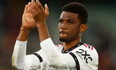 NÓNG! Sao Man United sẵn sàng tái xuất sân cỏ